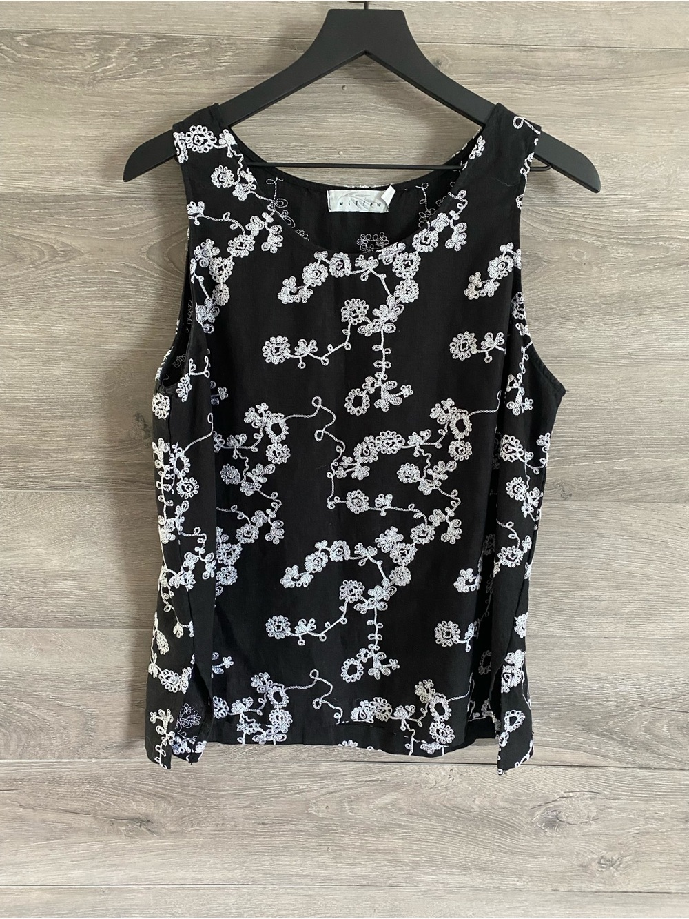 Willow Linen Floral Embroidered Top